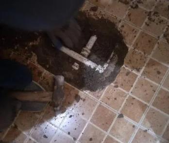 焦作卫生间漏水维修公司为您分享下卫生间渗水如何处理及注意事项